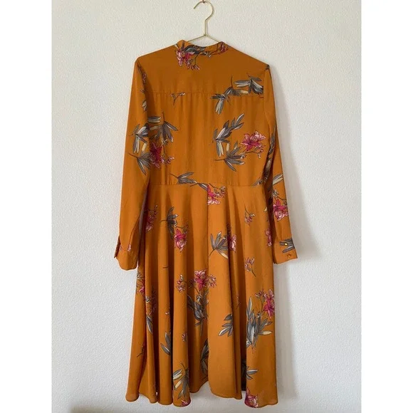 Nanette Lepore Midi Dress Button Front Size 8 Floral Long Sleeve - Picture 3 of 10